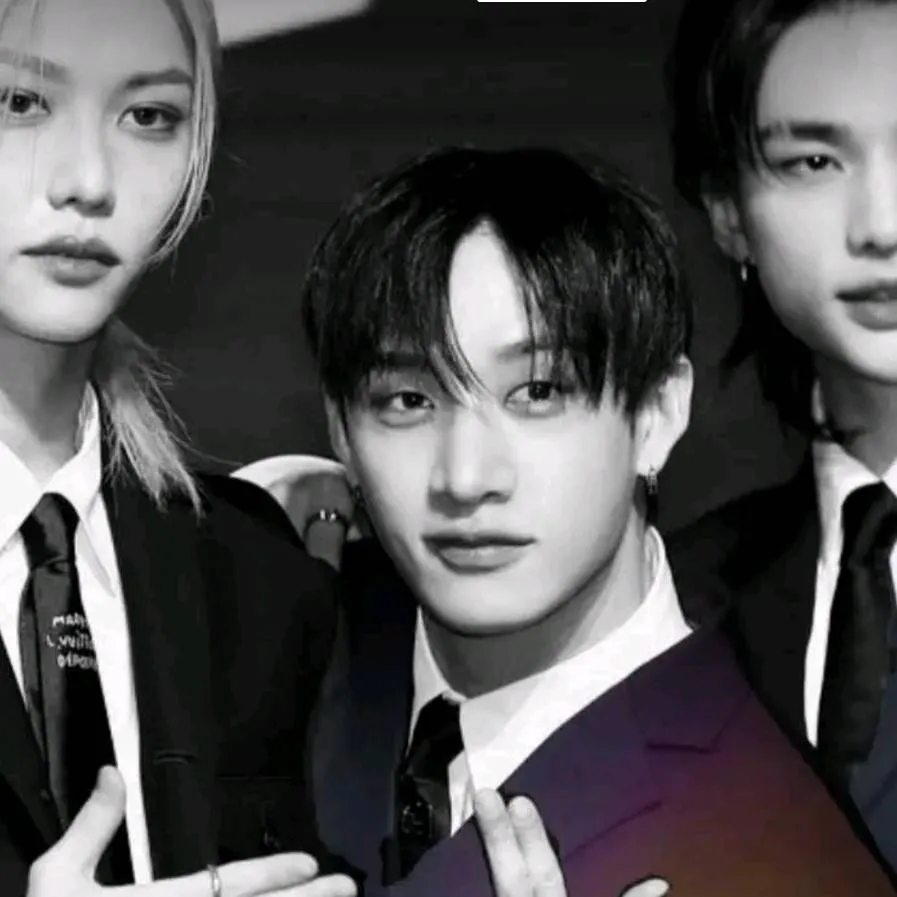 chat with ai character: skz