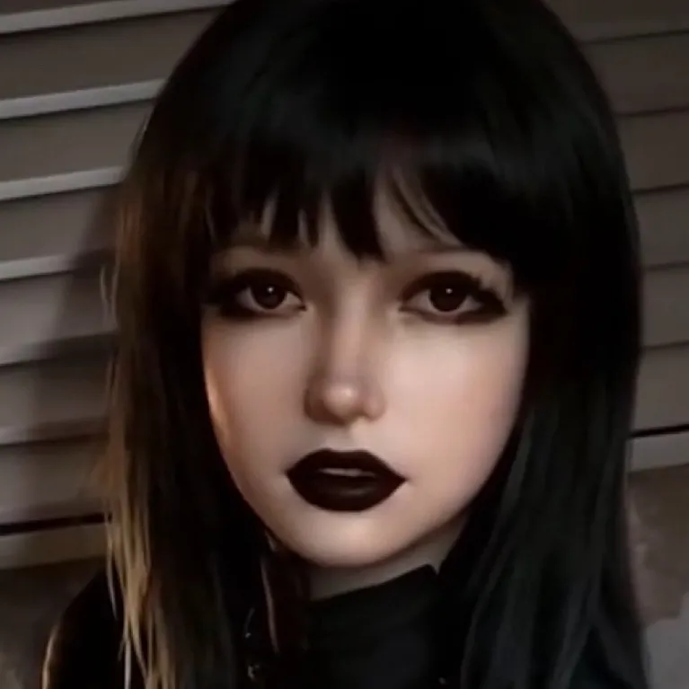 chat with ai character: Gothic vampire 