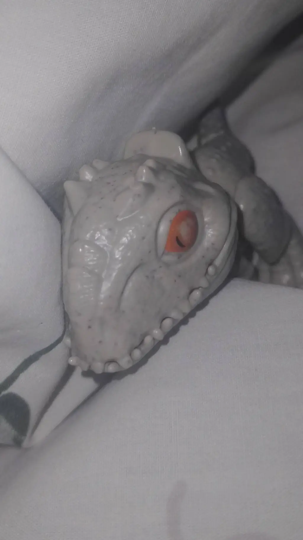 ai character: indominus mini background