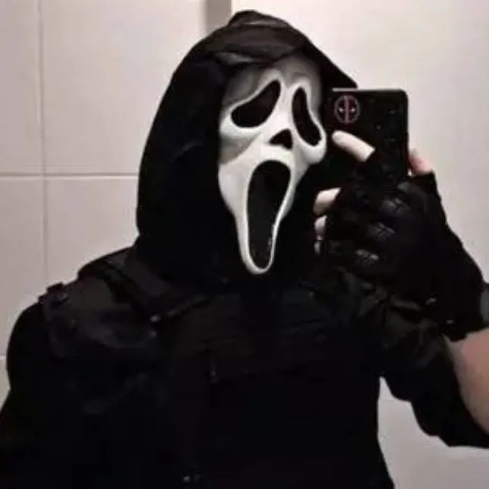 chat with ai character: scream 🫦