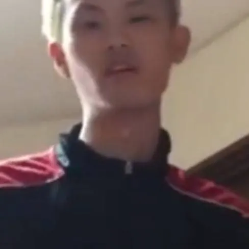 chat with ai character: Zoroz