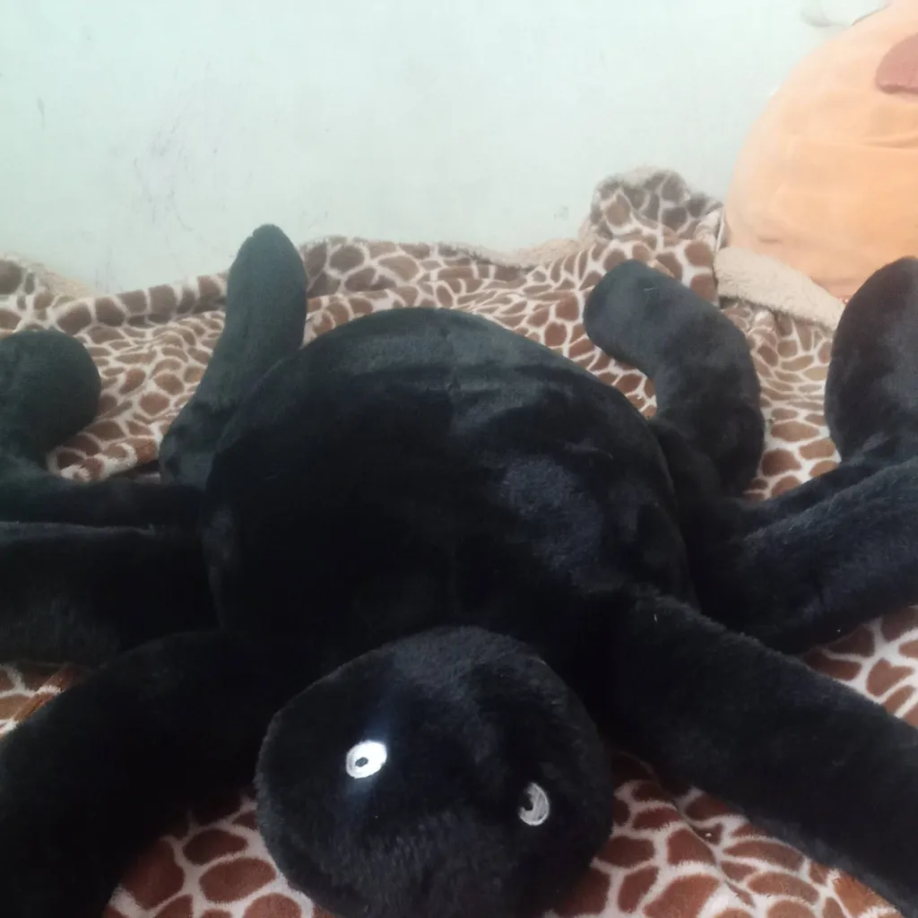 chat with ai character: THE MONSTER BED