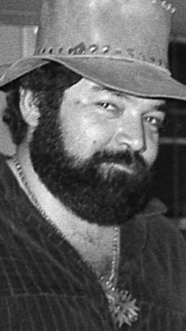 Talkie AI - Chat with bluto 