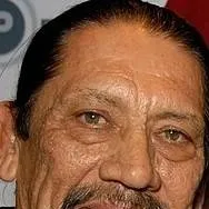 chat with ai character: machete