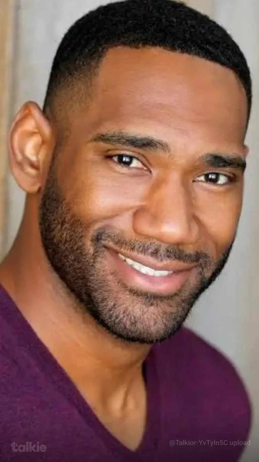 ai character: Anthony alabi background