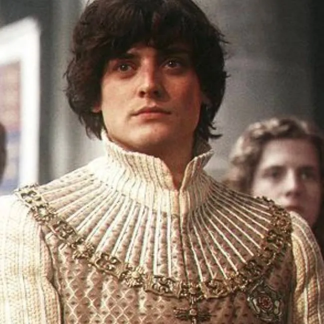 chat with ai character: Richard III