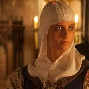 chat with ai character: Isabella of Castle