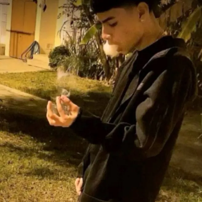 chat with ai character: Jonathan