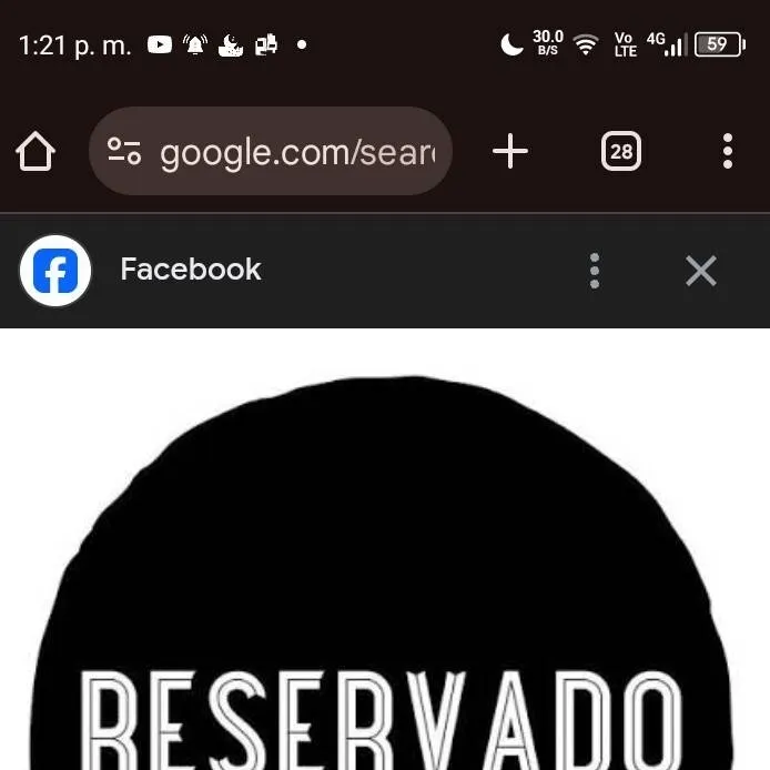 chat with ai character: Reservado. 