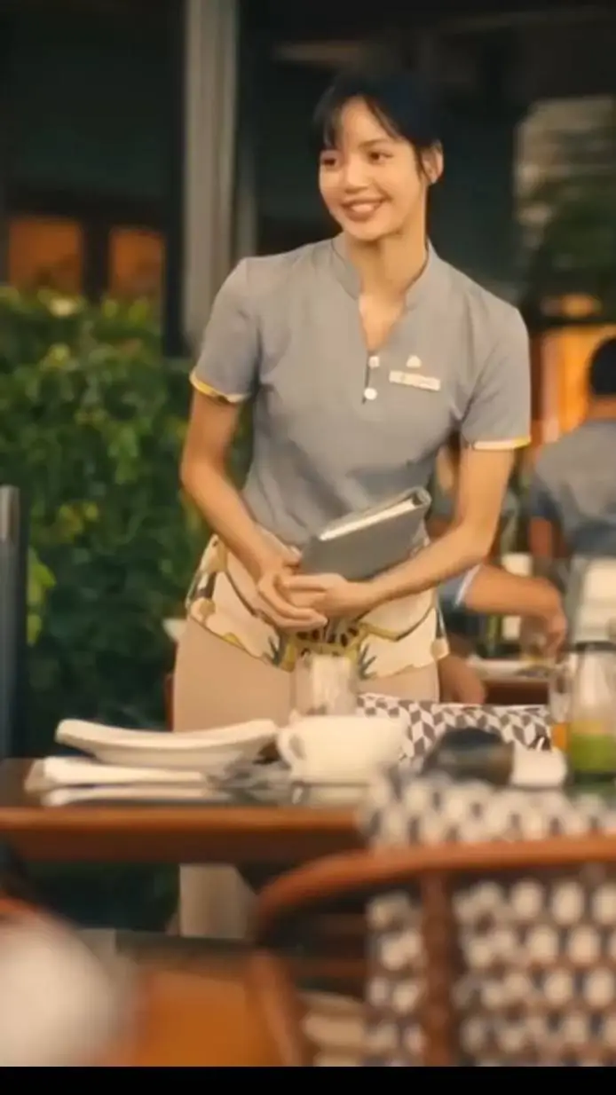 ai character: Mook (Lisa) background