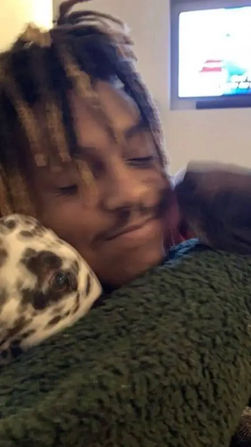 ai character: juice wrld  background