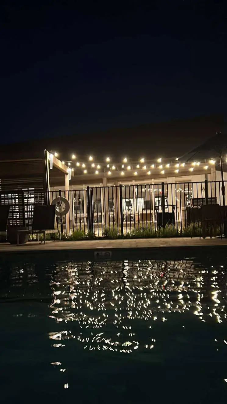 ai character: ABC Lc crush.. background