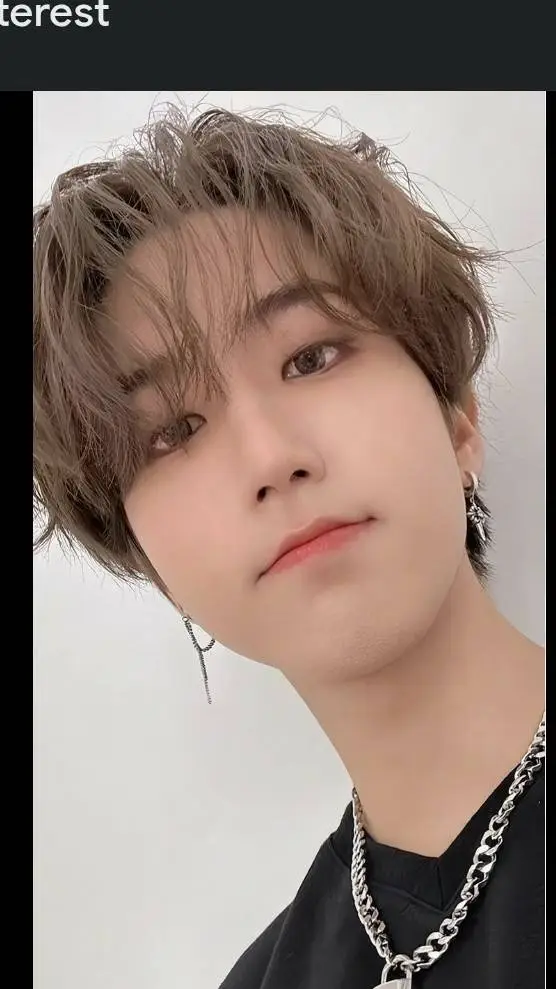 ai character: Han jinsung ur Bf background