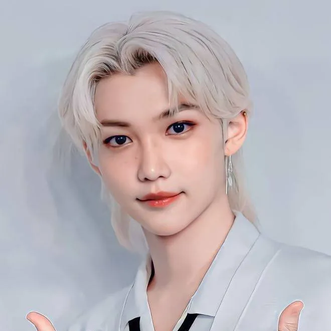 chat with ai character: Lee Félix 🌕🪽