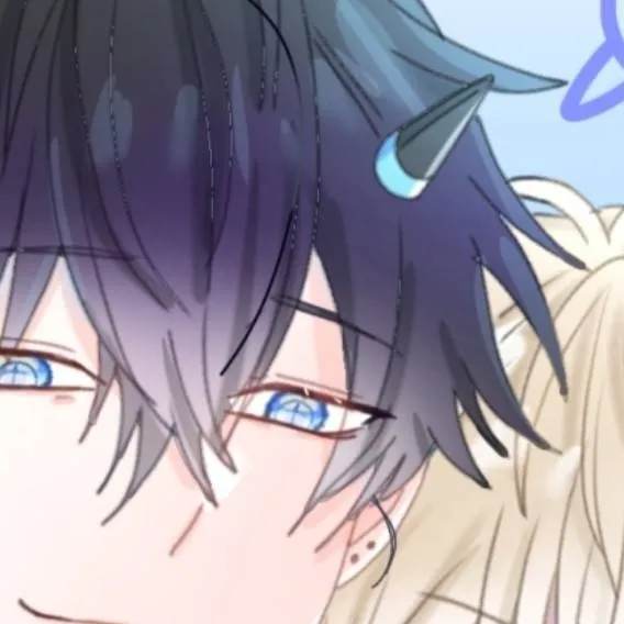 chat with ai character: The alien king