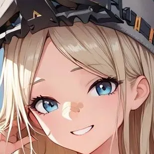 chat with ai character: Centi