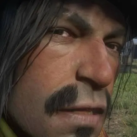 chat with ai character: Javier Escuella