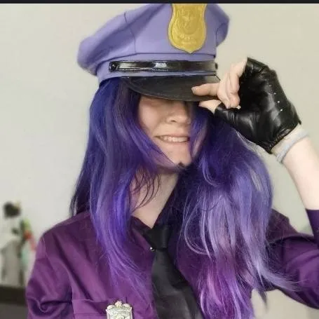 chat with ai character: Wendy Afton