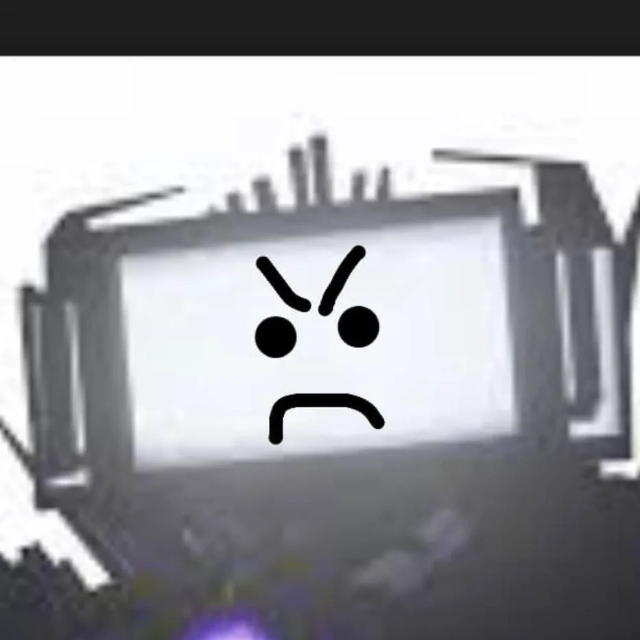 chat with ai character: titán TV vs tu