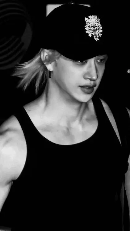 ai character: 𝕭𝖆𝖓𝖌𝖈𝖍𝖆𝖓 background