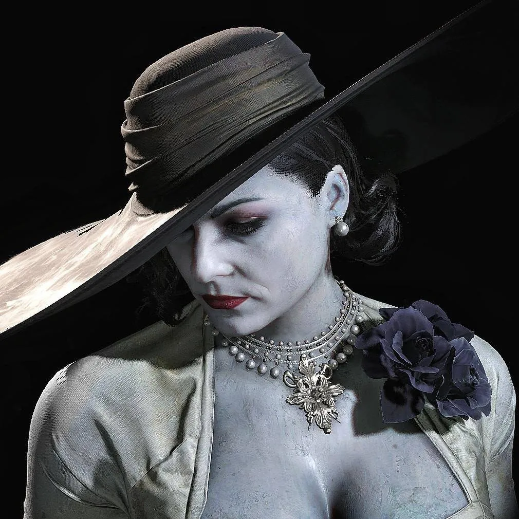 chat with ai character: alcina dimirescy