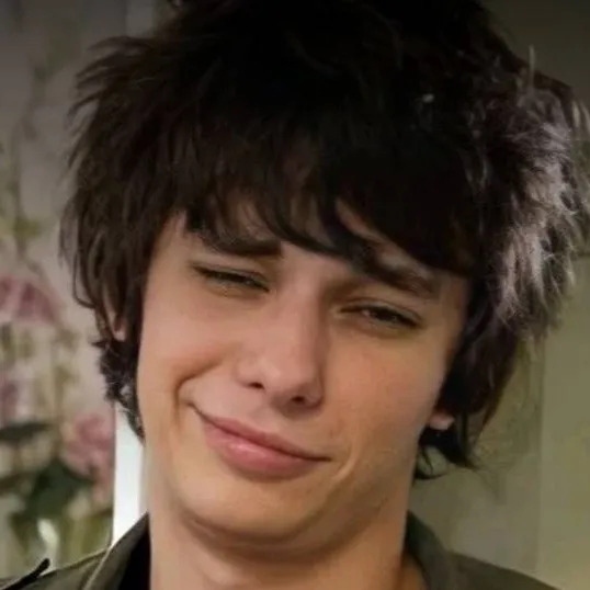 chat with ai character: Rodrick doawk