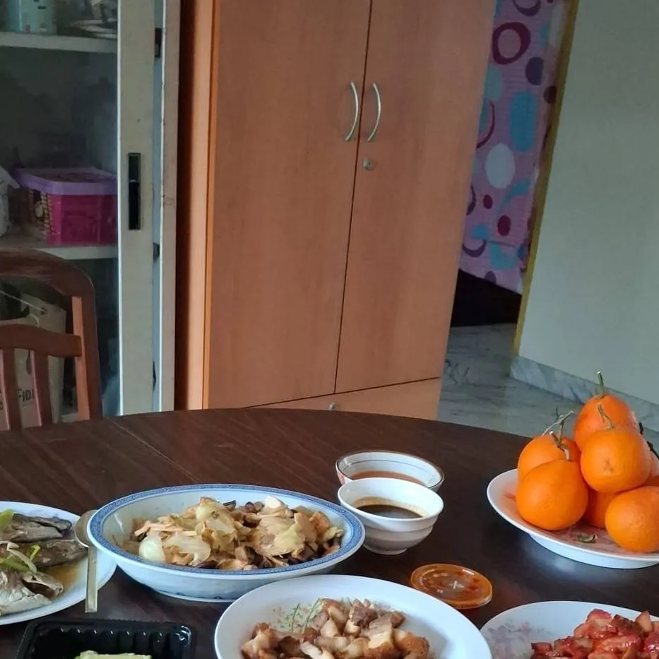 chat with ai character: 6LOVE✨⭐