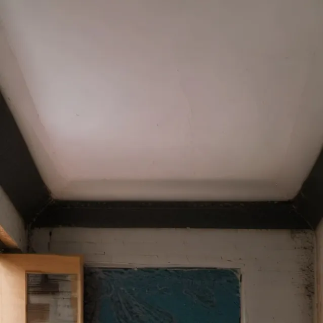 chat with ai character: SPAZIO LIMINALE