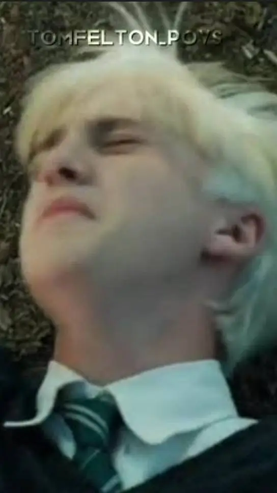 ai character: Draco background