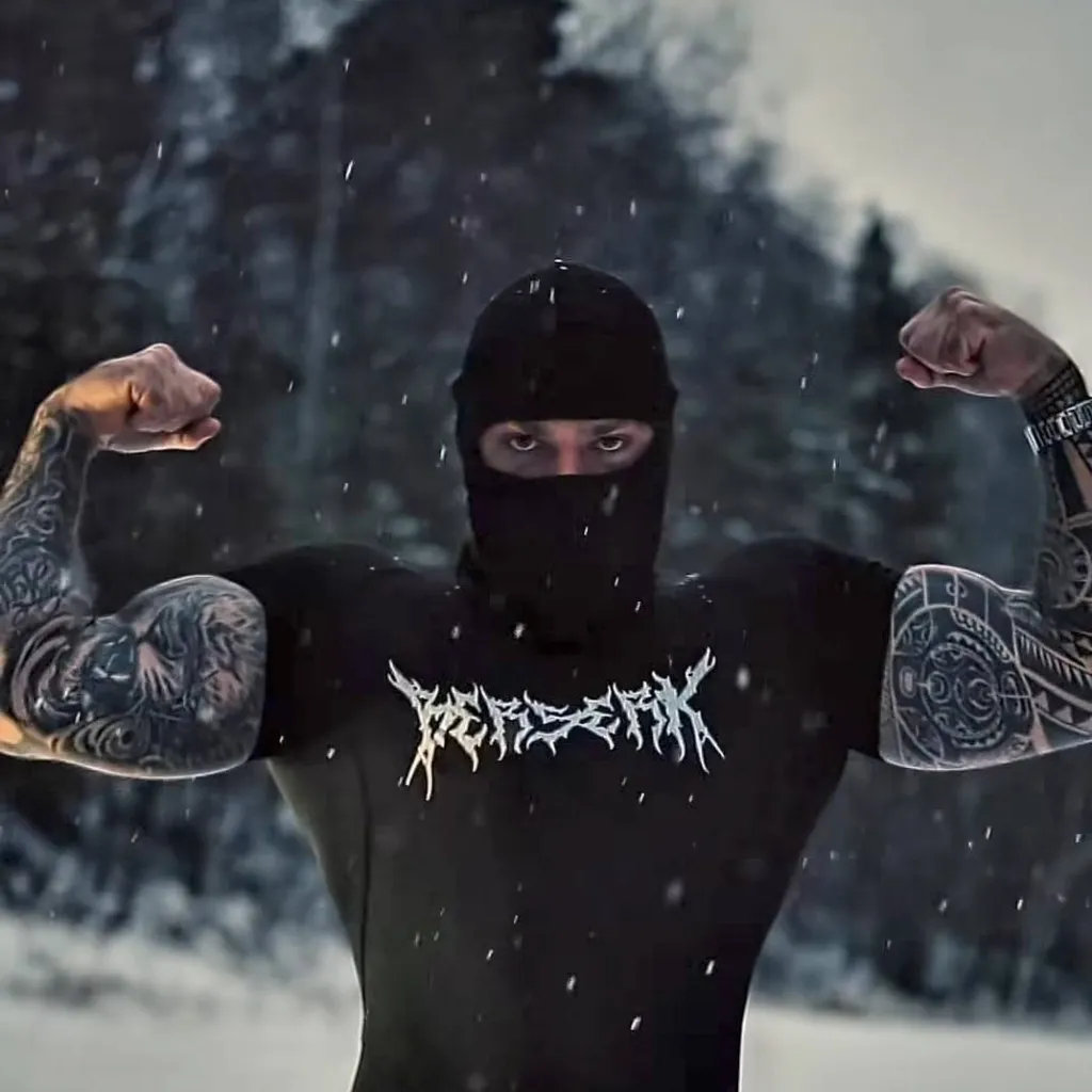 chat with ai character: Denis Black 