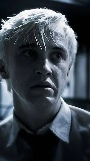 ai character: Draco background