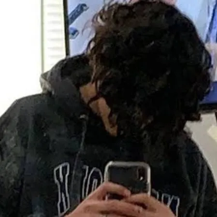 chat with ai character: marcus