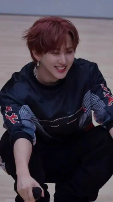 ai character: esposo celoso? background