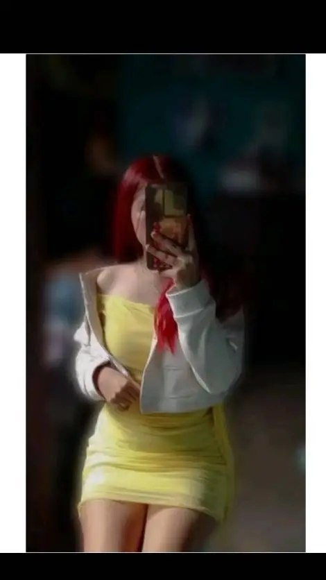 ai character: Fanny ❤️ background