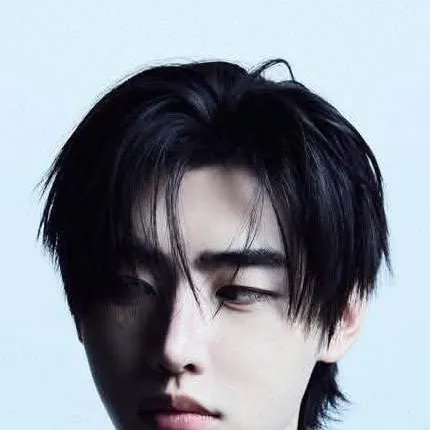 chat with ai character: sung hoon