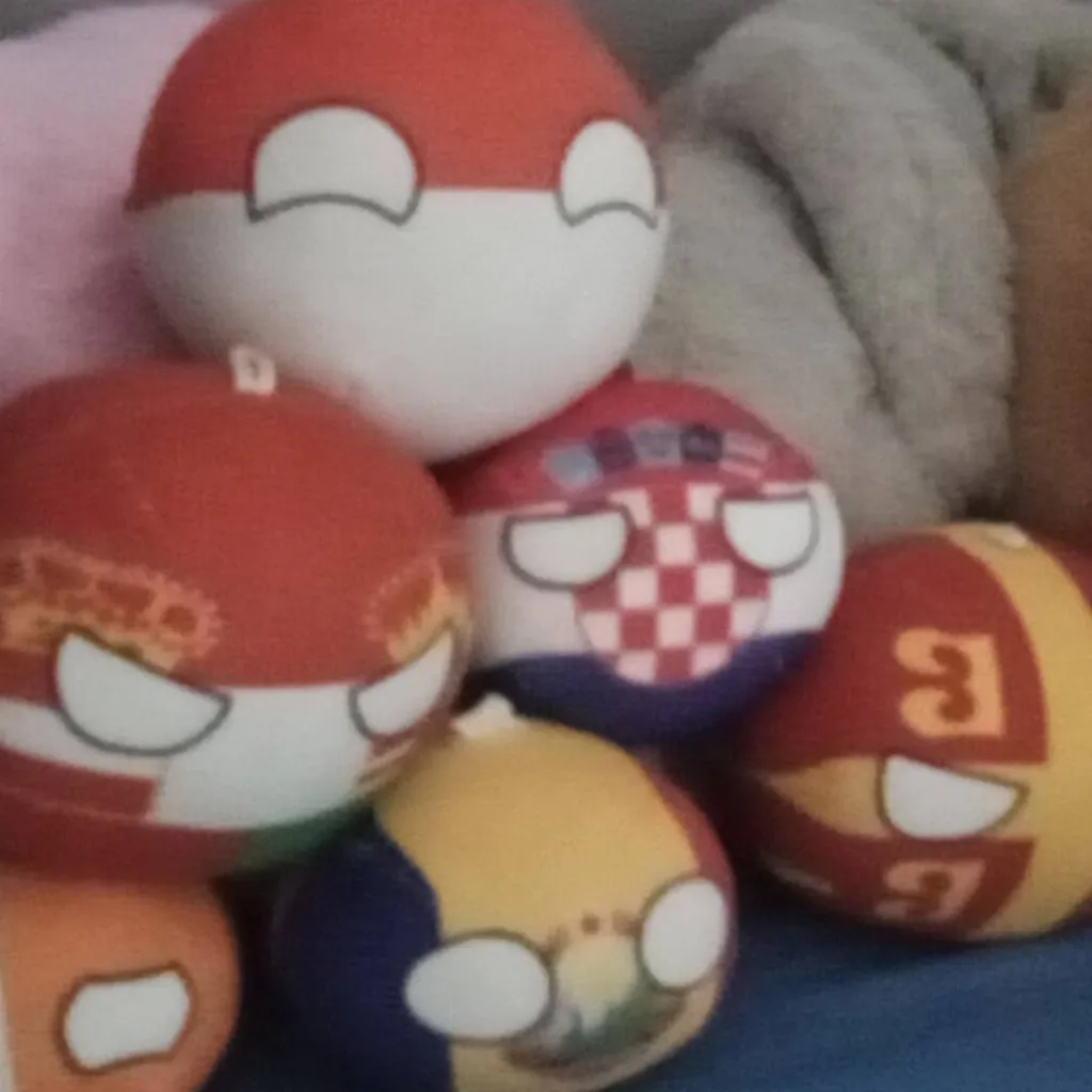 chat with ai character: countryballs 