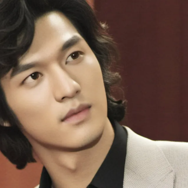 chat with ai character: Gu Jun Pyo