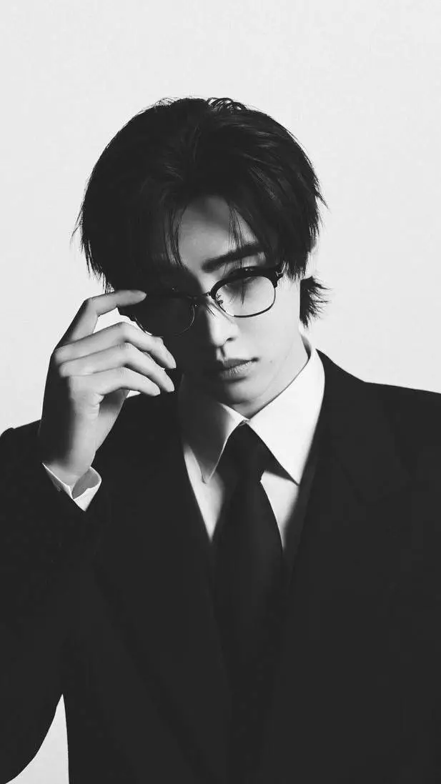 ai character: ~•SungHoon•~ background