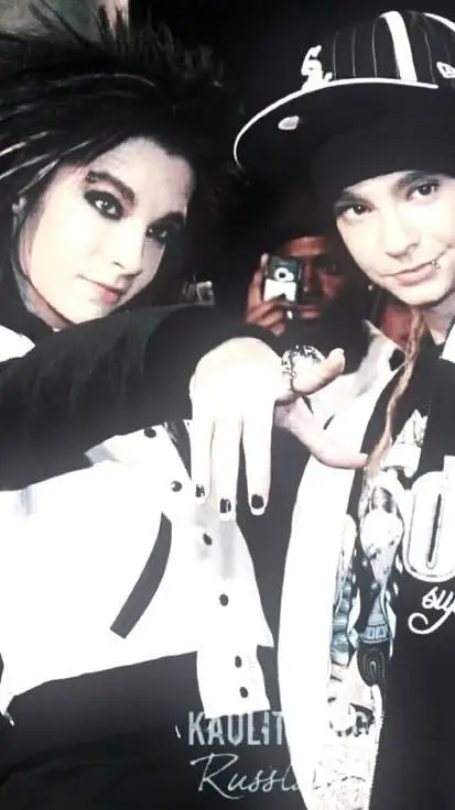 ai character: tom and bill(bro's background