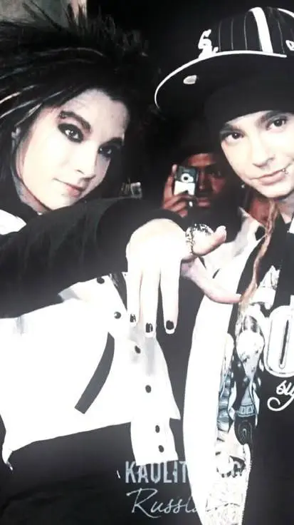 ai character: tom and bill bro's background