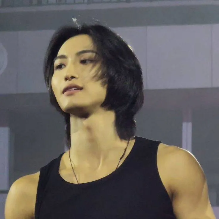 chat with ai character: 🔥Seonghwa🔥