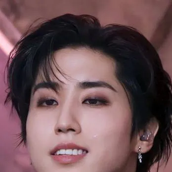 chat with ai character: ~Jisung~