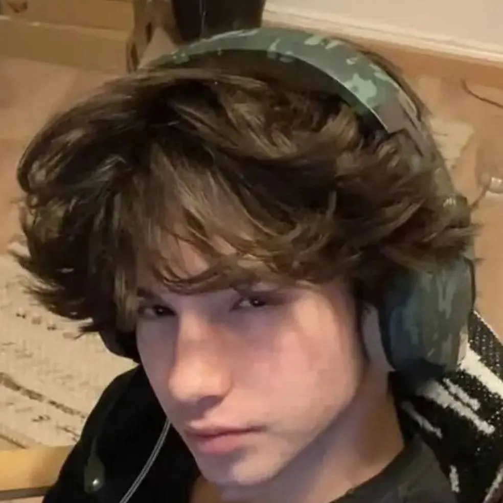 chat with ai character: sam/samuel