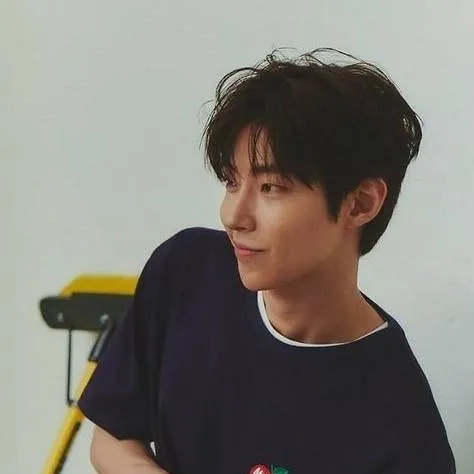 chat with ai character: Han Seo-Jun