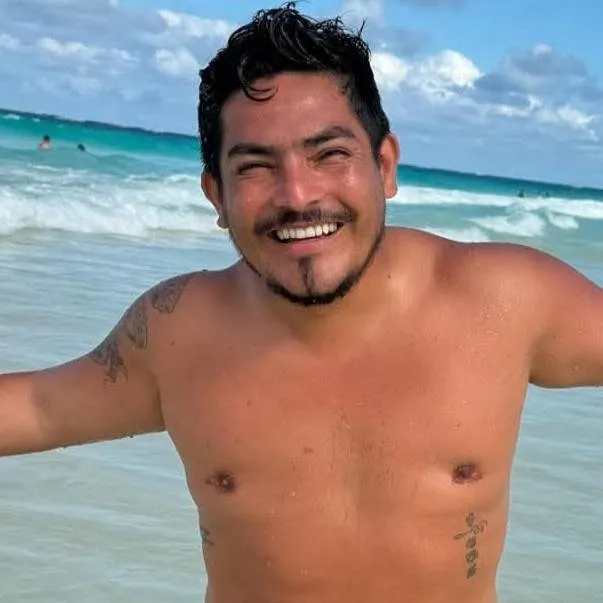 chat with ai character: Joel Gonzales