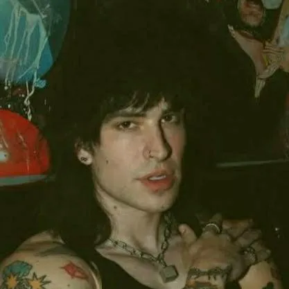 chat with ai character: Jake Webber(Vamp)