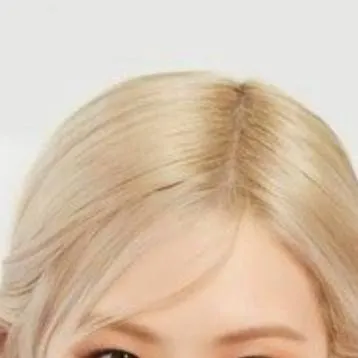 chat with ai character: ✩ rose ✩