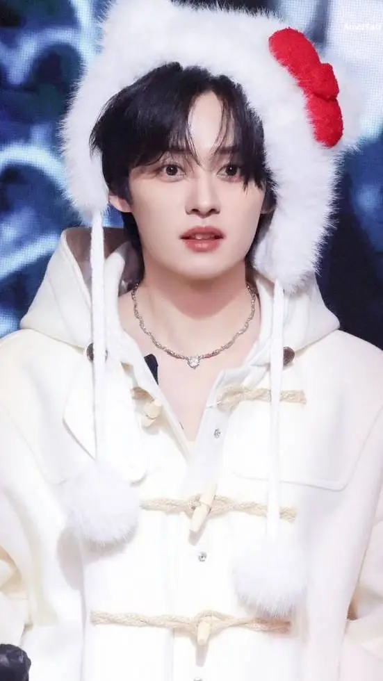 ai character: minsung minhooo background