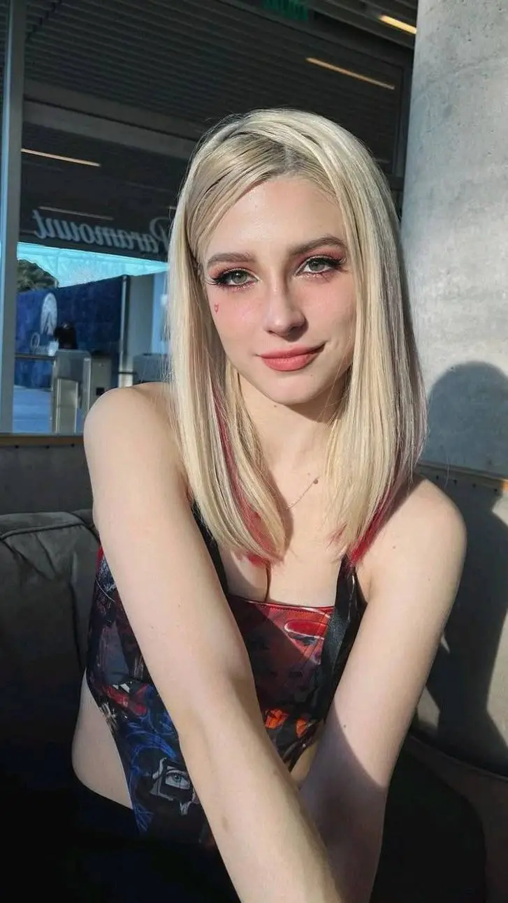 Talkie AI - Chat with 𝓣𝓪𝓾𝓻𝓸𝔃𝔃𝓲 ❤️