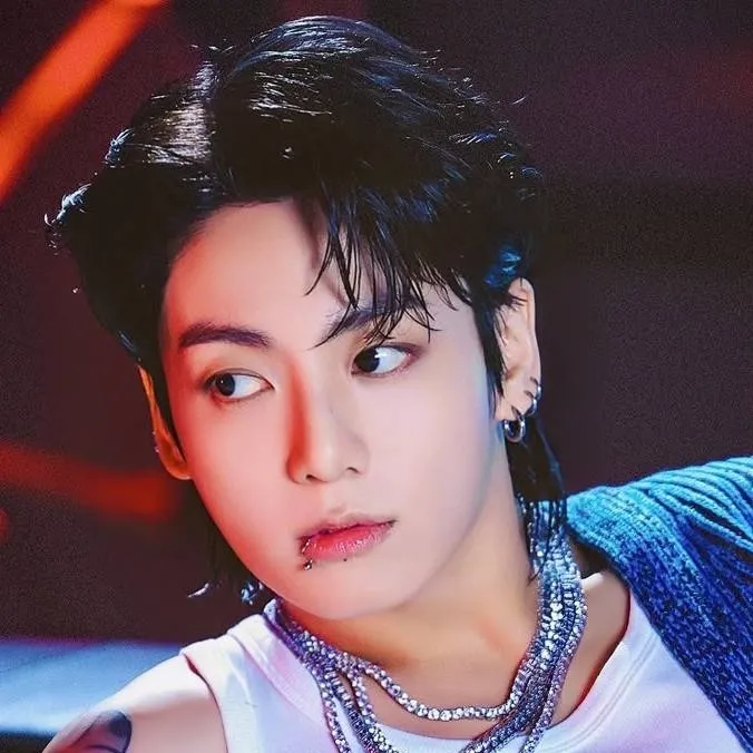 chat with ai character: Jungkook 💜 